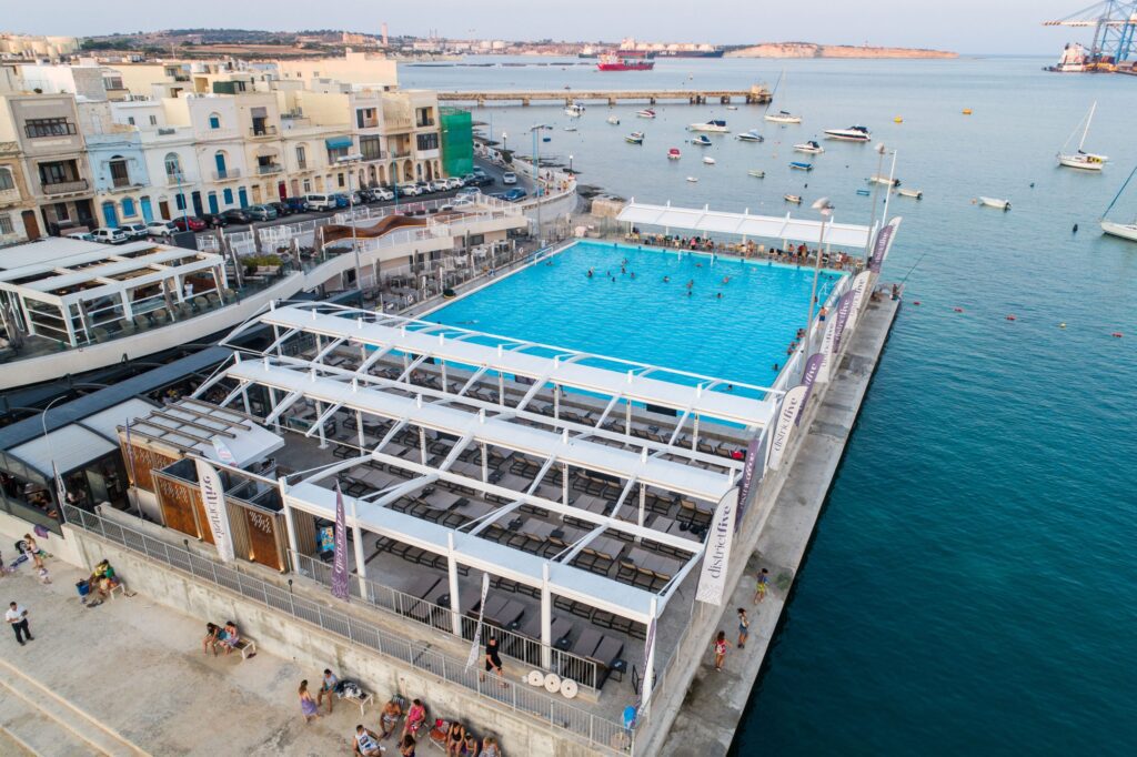 District Five Malta Elegant Pergola (9)