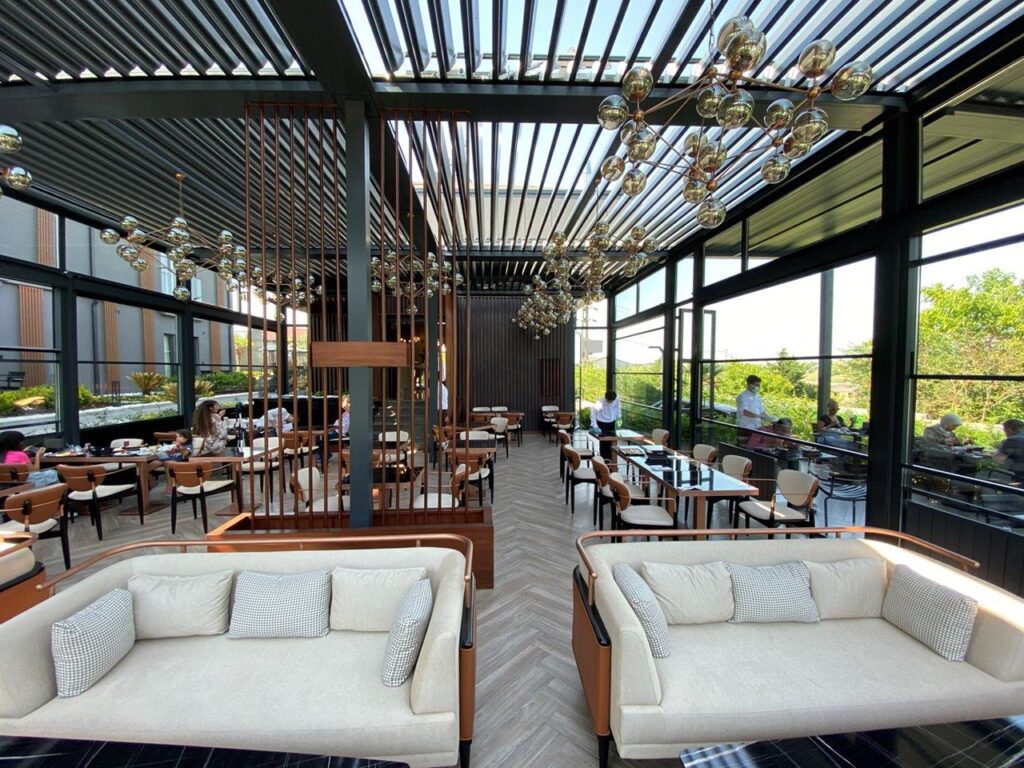 Skylounge Bioclimatic Pergola Menalo Suites Hotel (11)