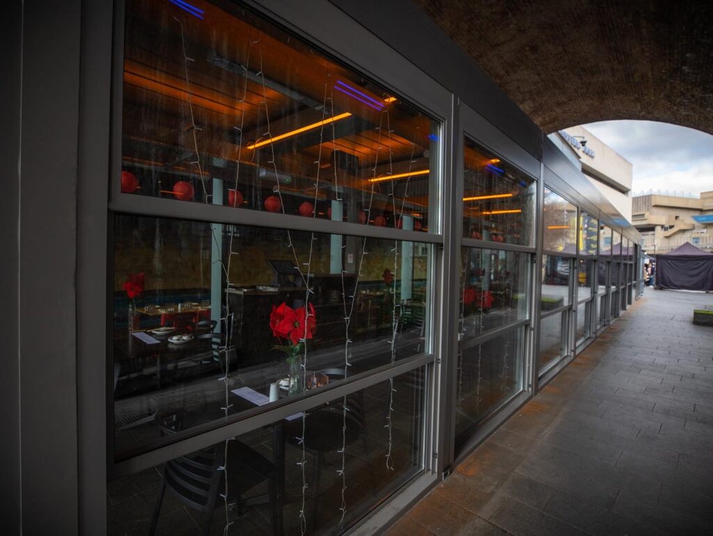 Skymax_Retractable Bioclimatic Pergola (3)