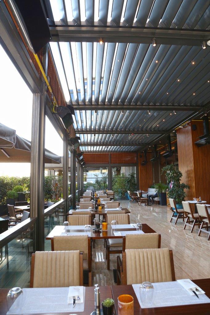 The Maslak Hilton Hotel Skylounge Bioclimatic Pergola (4)